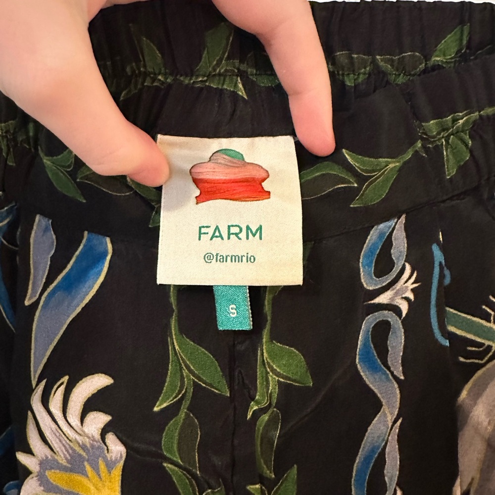 Farm Rio Ecovero Viscose Pants - Picture 4 of 8